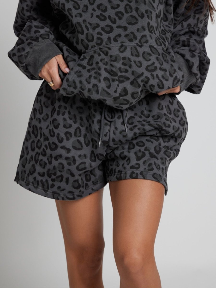 Minimalist Shorts - SANVELIER