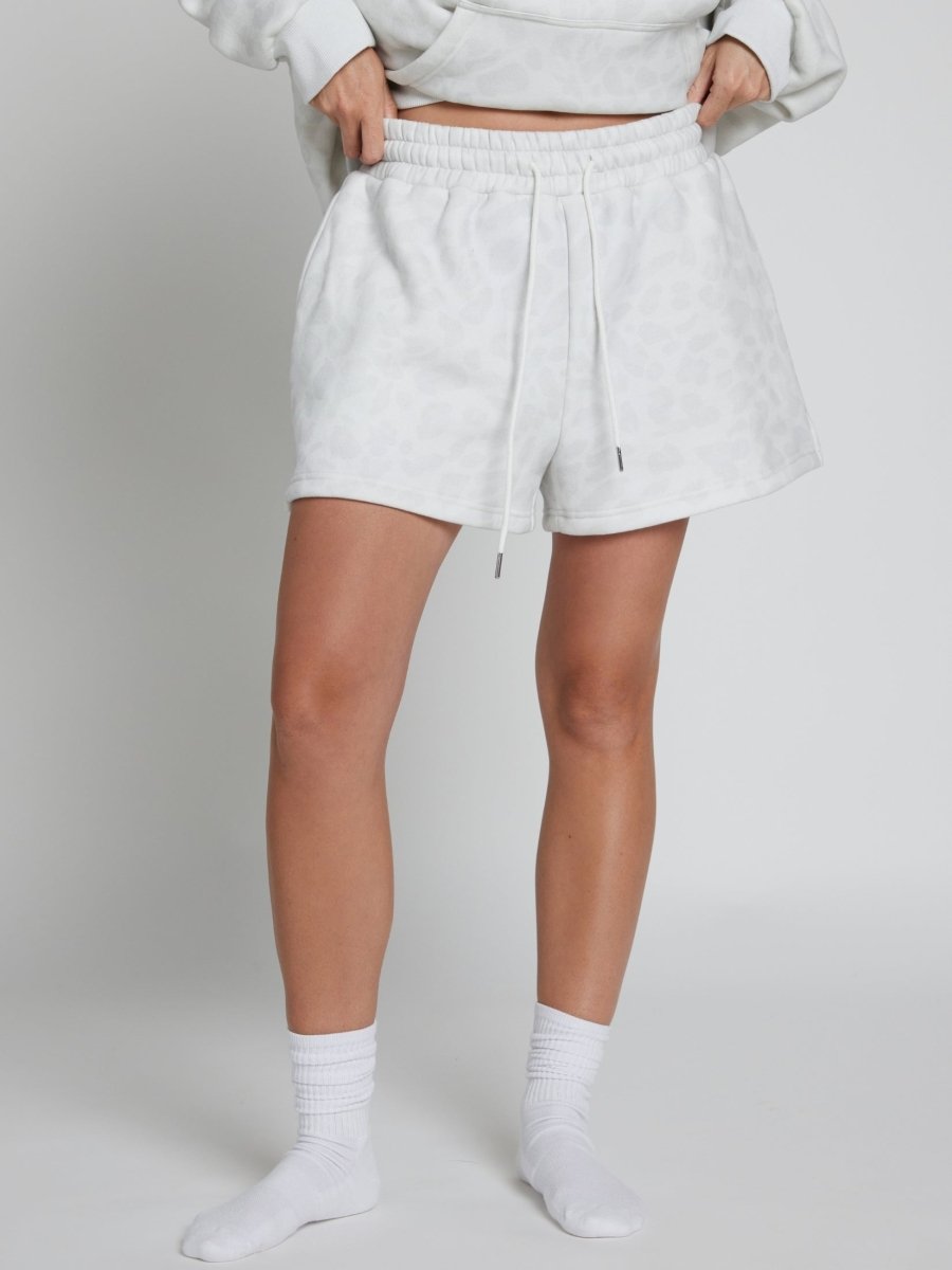 Minimalist Shorts - SANVELIER